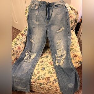 PACSUN NWT Distressed Boyfriend Jeans